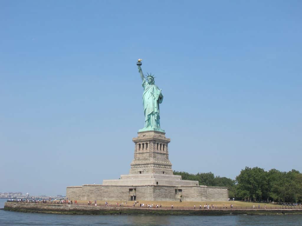 America in Pictures- famous manmade monuments best us landmarks Statue of Liberty